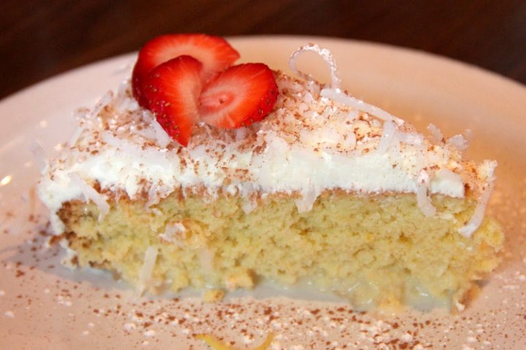 Pastel tres leches