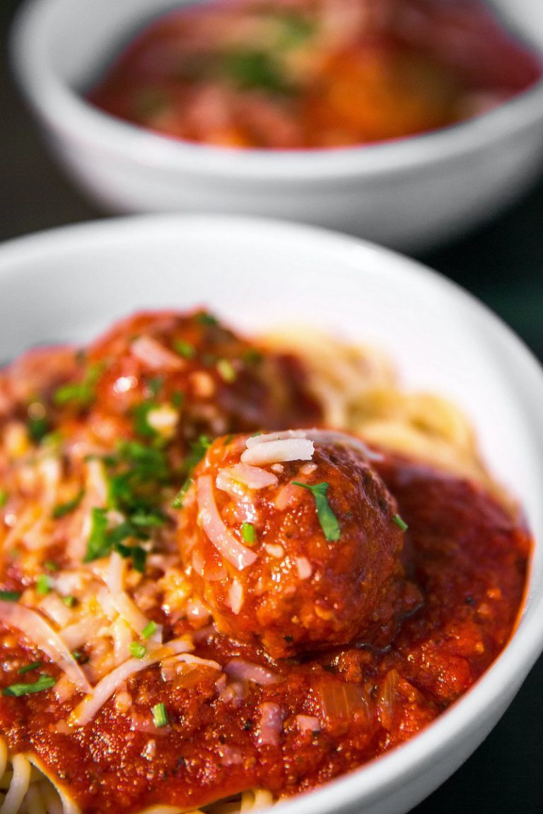 Albóndigas de carne en salsa de tomate